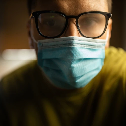 Optocenter | Optika Minus 50 - PEKOČE OČI, SOLZENJE, ZAMEGLJEN VID.. “OČALA SO MI NAROBE IZMERILI!”